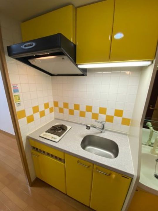 プレサンス新栄リミックスのキッチン