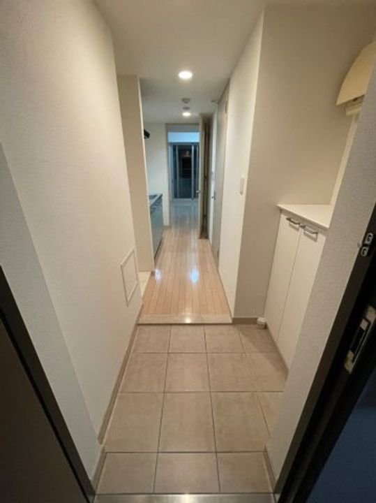 レジディア久屋大通の玄関