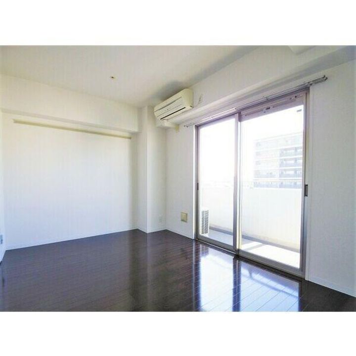 プロシード新栄の居間