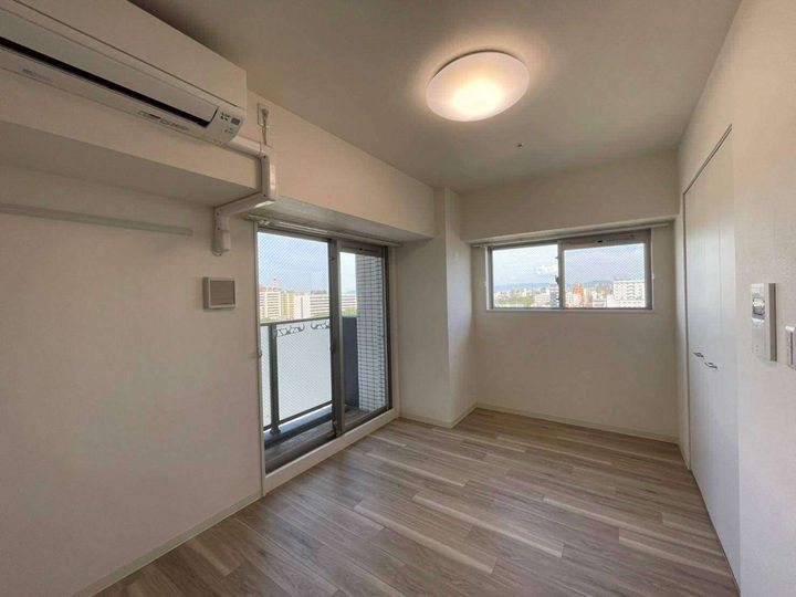 プレサンス丸の内リラティの居間