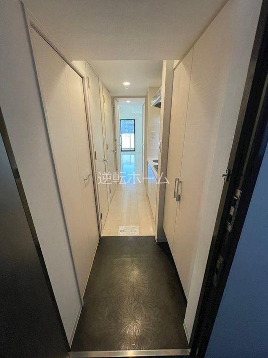 S-RESIDENCE葵の玄関