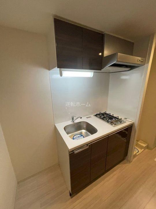 プレサンス久屋大通公園セラフィのキッチン