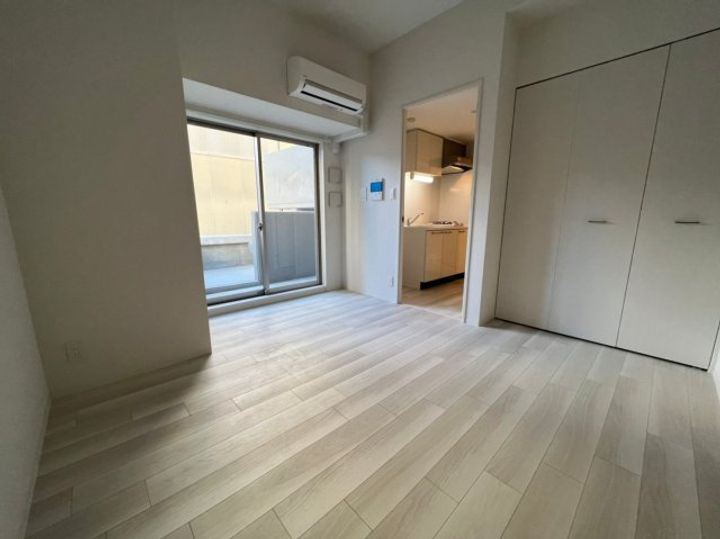 エスリード大須デュオ407の居間