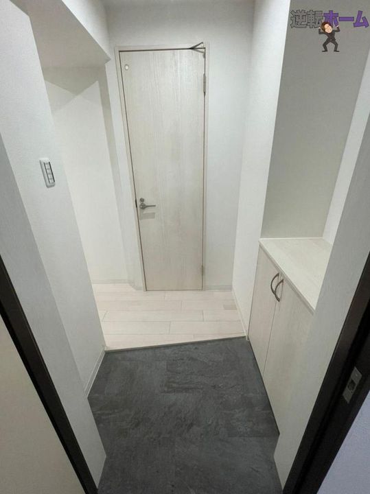 THE RESIDENCE SHIGAHONDORIの玄関