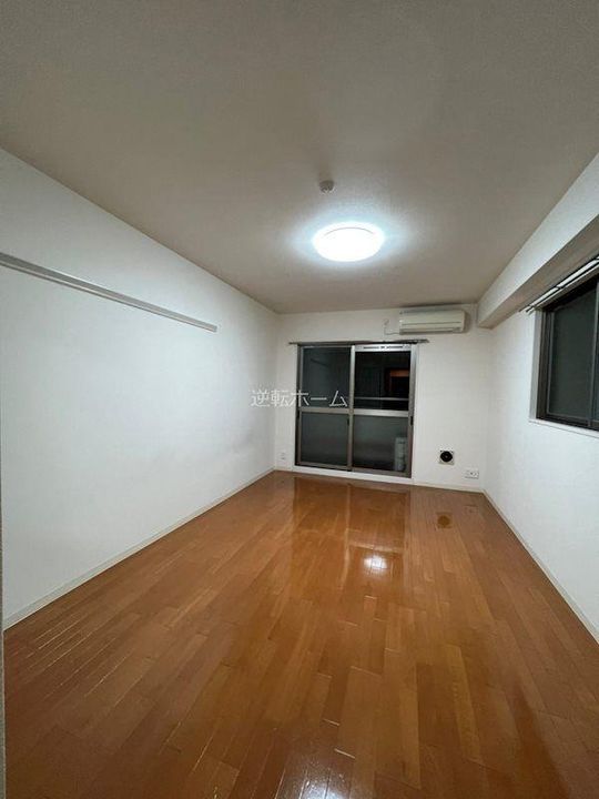 プロシード千代田の居間