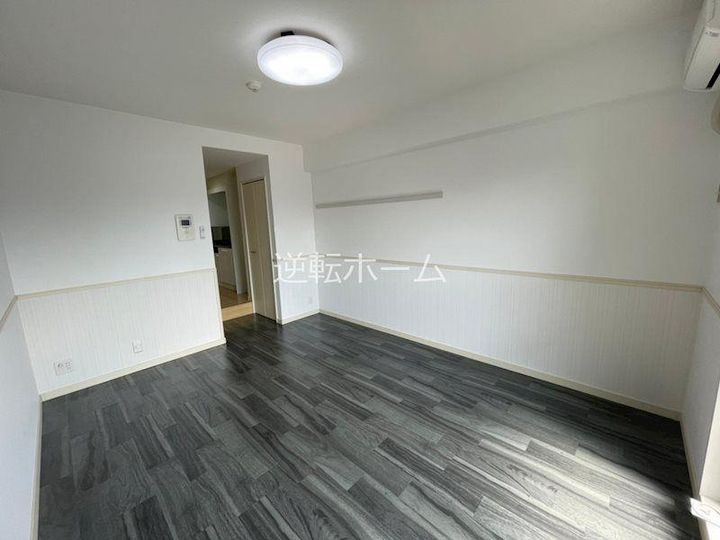 ピーステン名駅南の居間