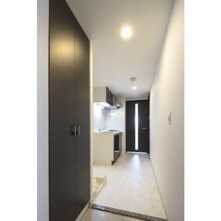 エステムコート名古屋泉プラチナムゲートの玄関