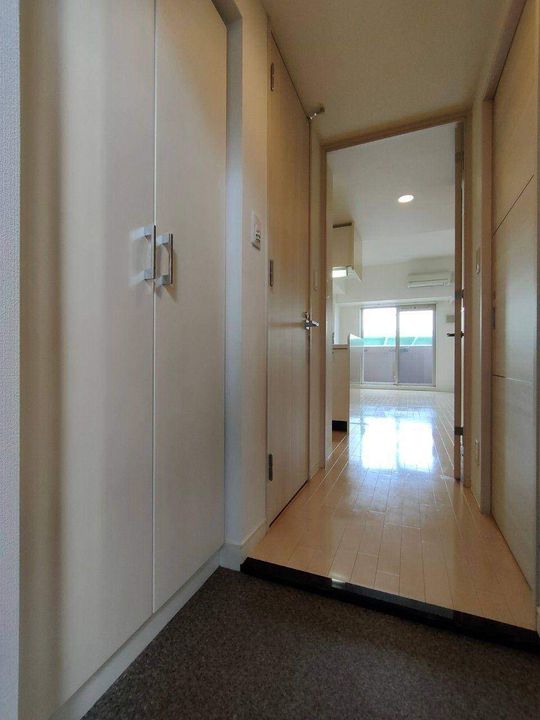 プレサンス東別院駅前コネクションの玄関