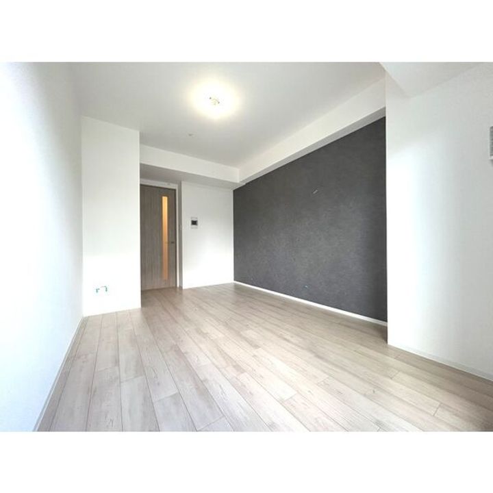 ルネフラッツ浄心402の居間