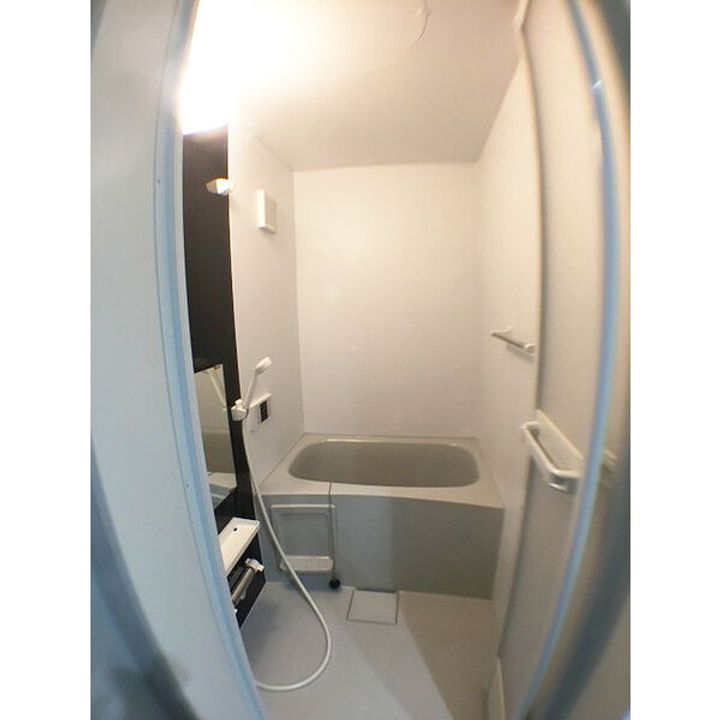 セストチッタ六番町(セストチッタロクバンチョウ203の風呂