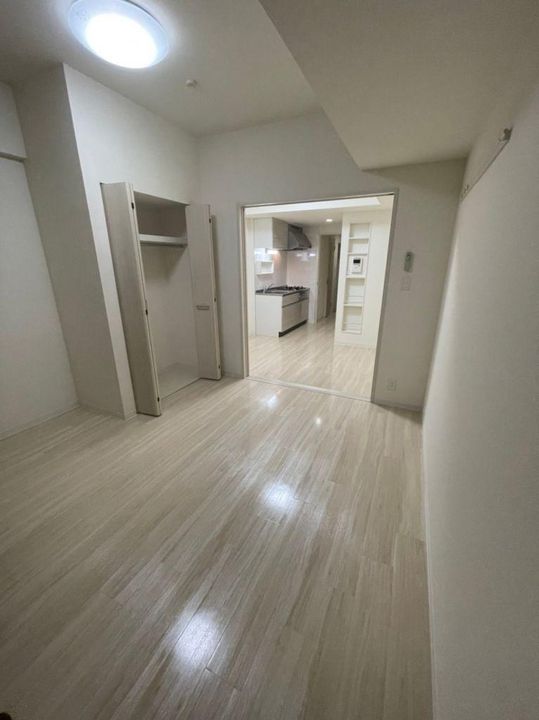 フレール上前津の居間