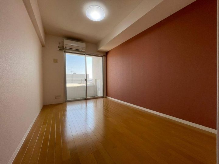 ラムセス大須の居間