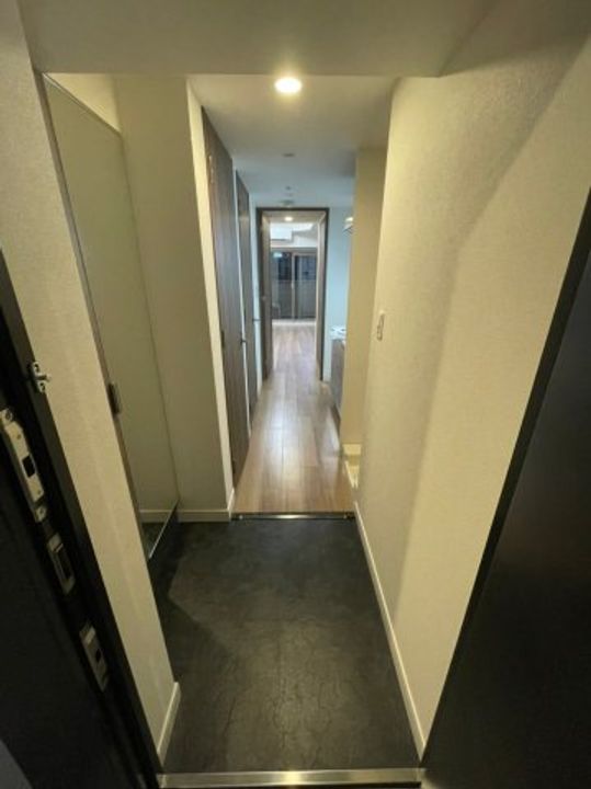 プレサンス新栄リベラの玄関