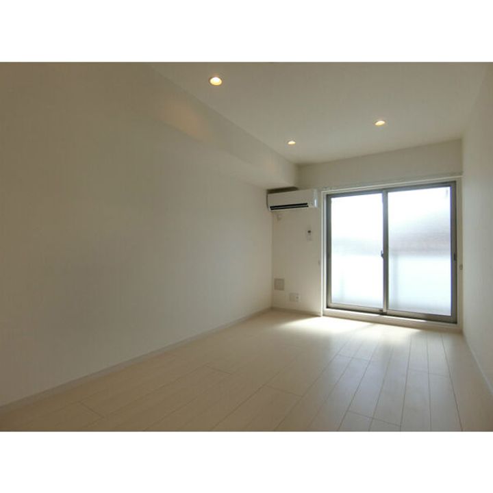 リブリ・ナゴヤドーム前の居間