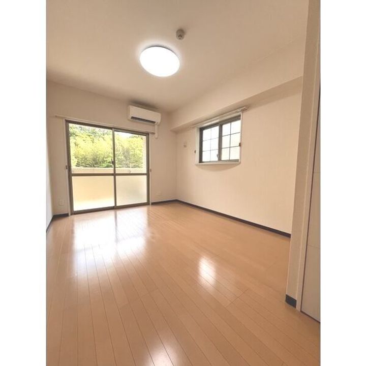 アールズタワー東山公園の内装