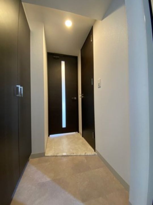 エステムコート名古屋ルノンの玄関