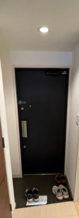 プレサンスSAKAE白川公園の玄関