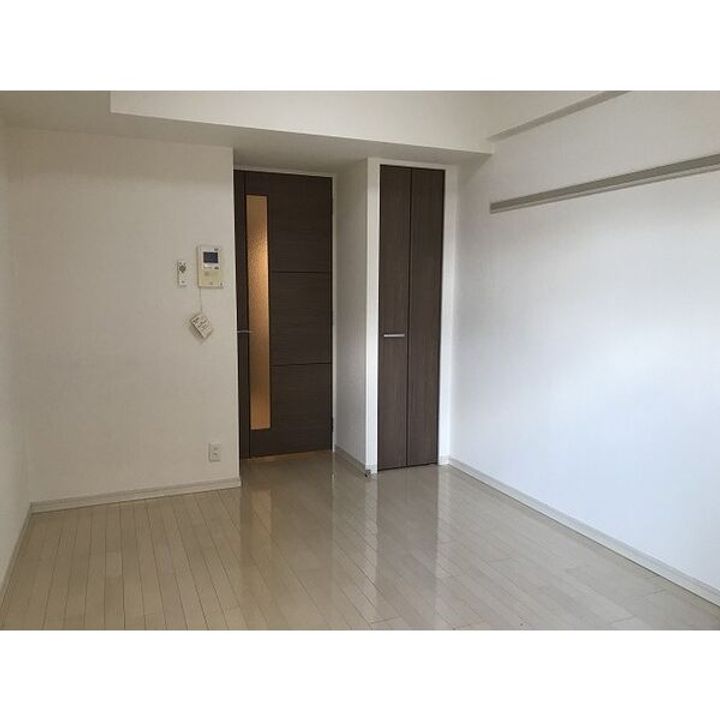 プレサンスSAKAE白川公園の居間