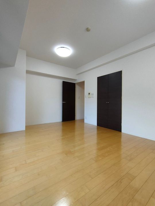 BSレジデンス栄(旧グランルージュ栄)の内装