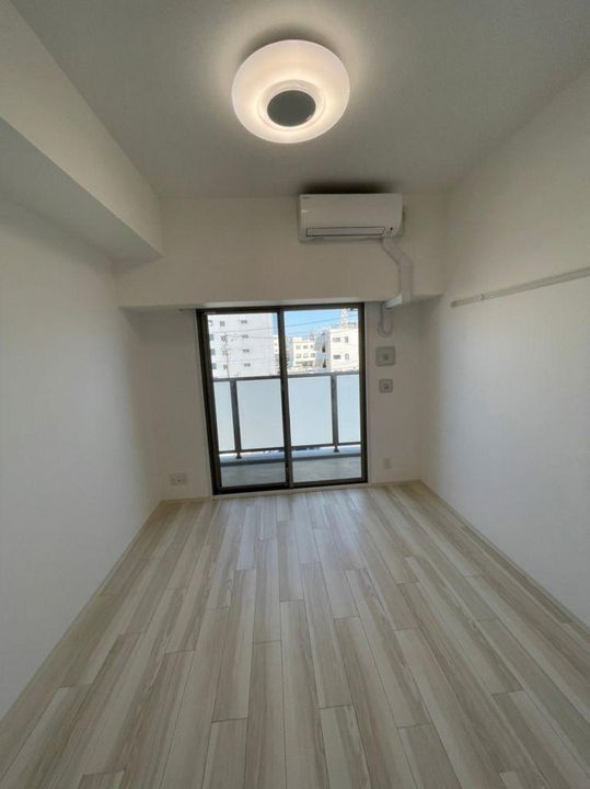 エステムコート名古屋金山ミッドクロスの居間