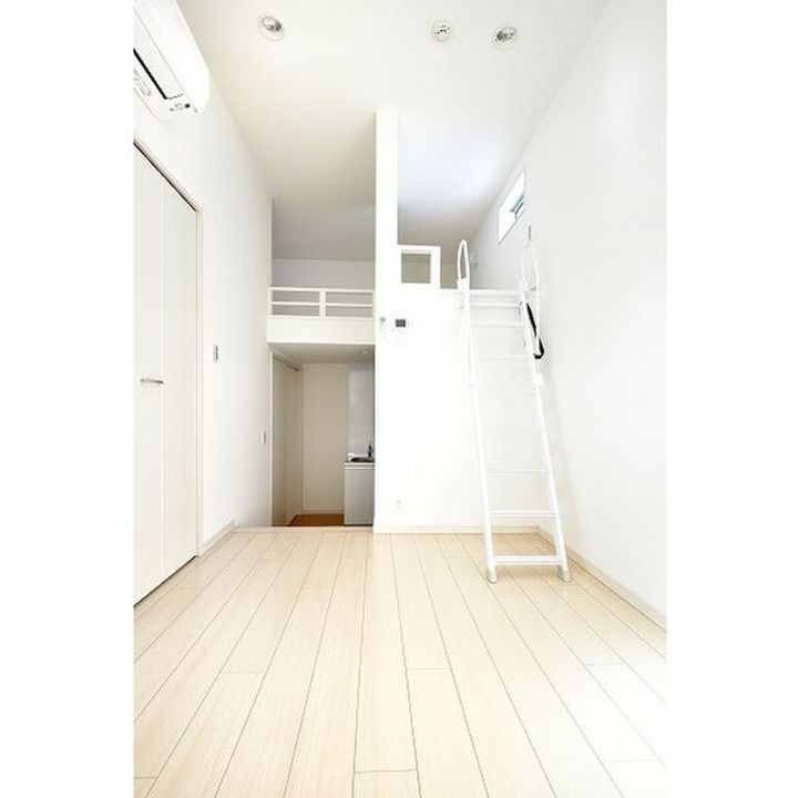 CRASTINE芝町(クラスティーネシバマチ)の居間