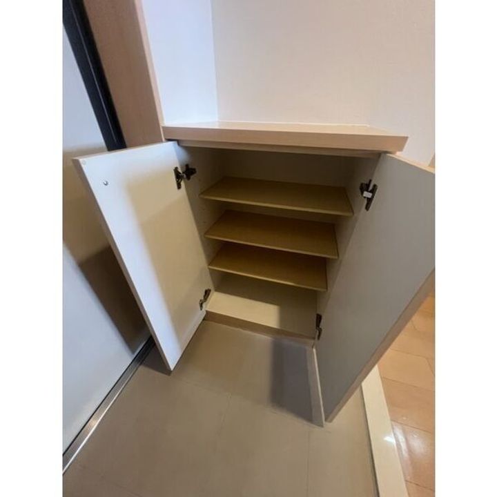 REGALO桜本町の玄関
