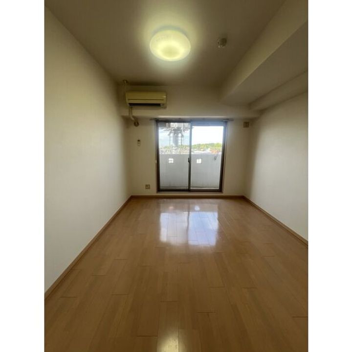 REGALO桜本町の居間