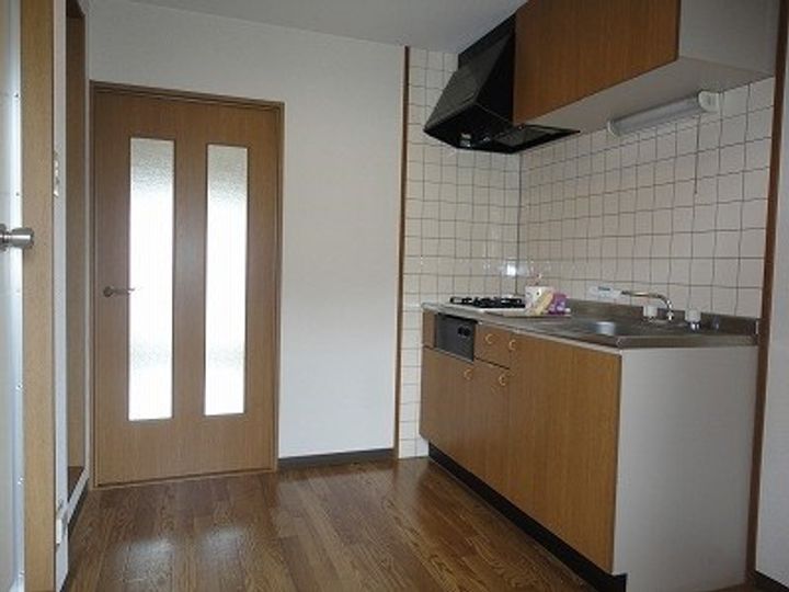 エトワール河地の居間