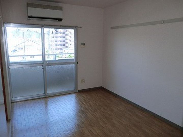 コーポ・カワチの寝室