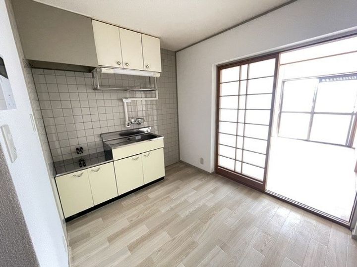 迫マンションのキッチン