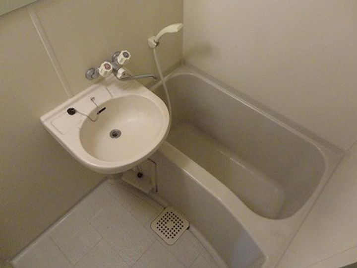 シャイン中筋の風呂