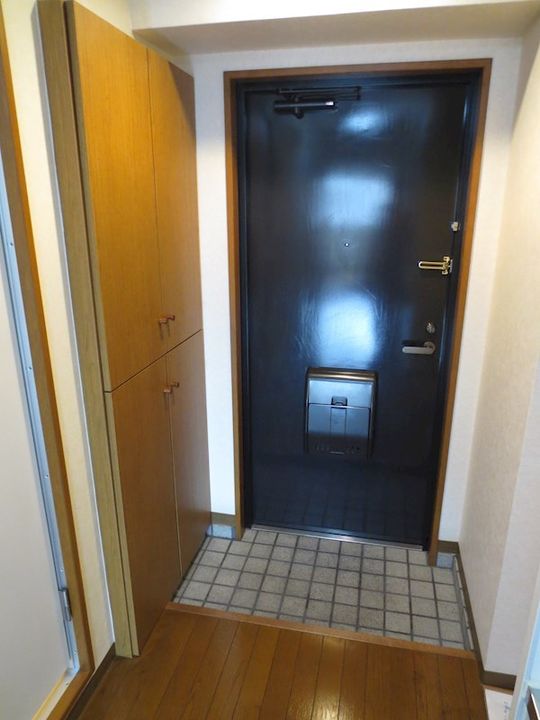 RESIDENCE西宮の玄関