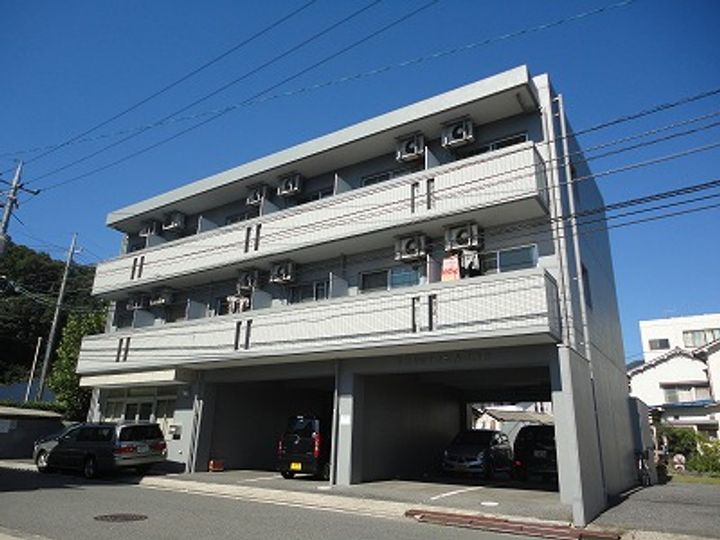 サンシャインヒルズ相田の外観