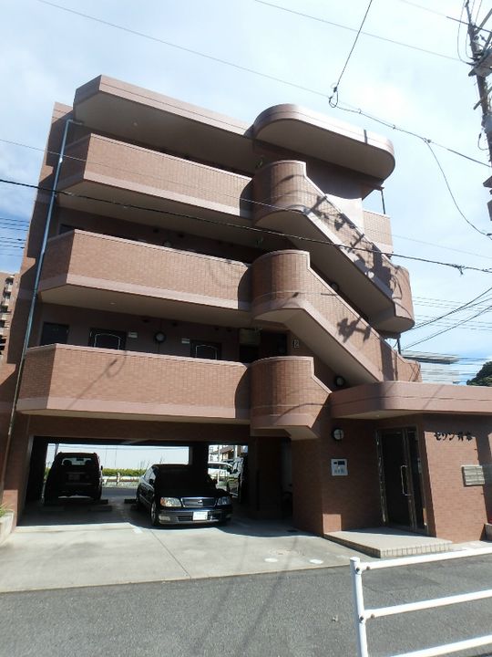 セゾン升本203の外観