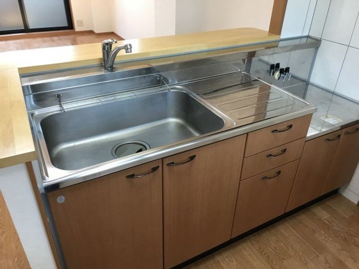 ラ・ヴィータ高取北II104のキッチン