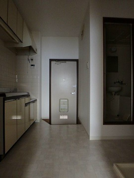 沖野ハイツの居間