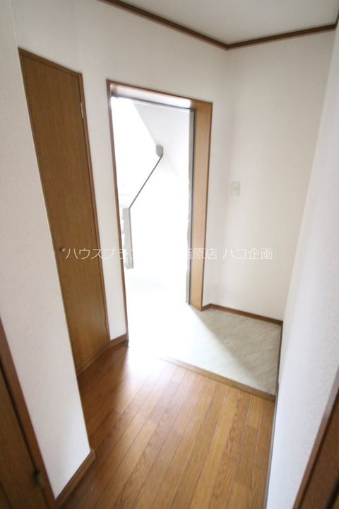 ビラ・クレストの玄関