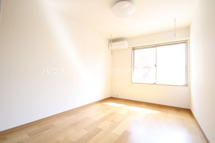 リバーノース川内の居間