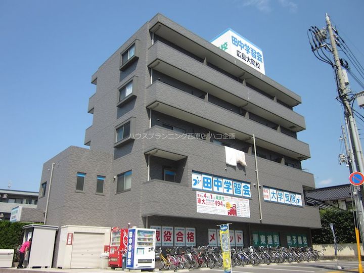 セレブ洋の外観