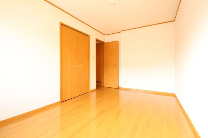 リアルエステートイン中須の寝室