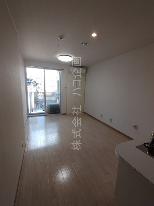 K.Uハウスの居間