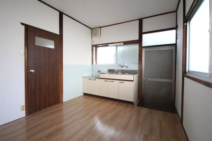 広島県広島市西区己斐上3丁目(一戸建)の賃貸物件の居間