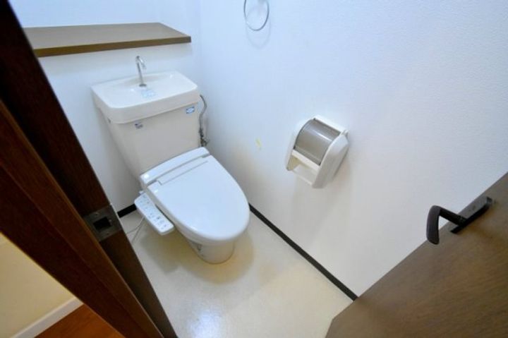 ディアハイツナカタの内装