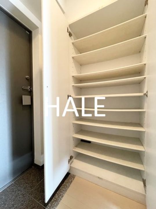 グランフォーレプライム博多の玄関