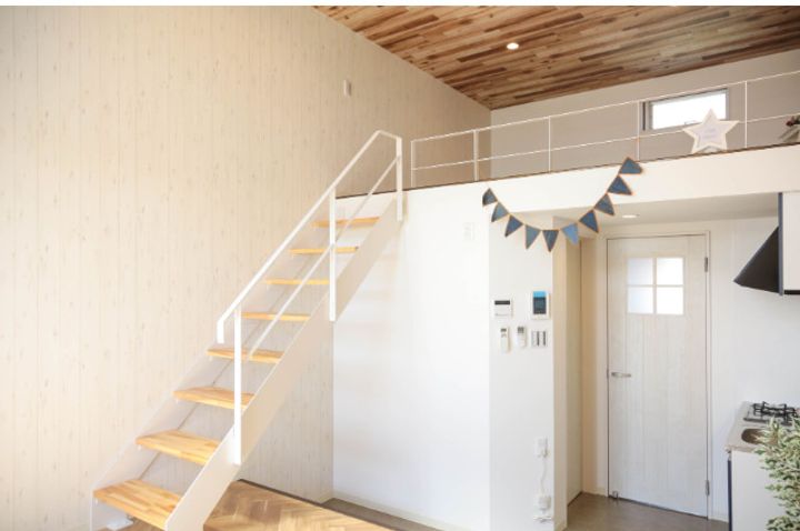 Calm筥松105の居間