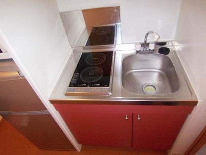 レオパレスFine105のキッチン