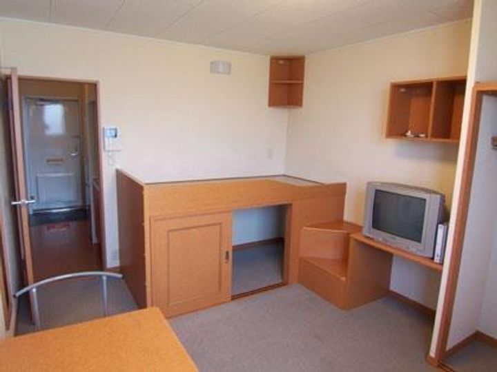 レオパレスFine105の居間