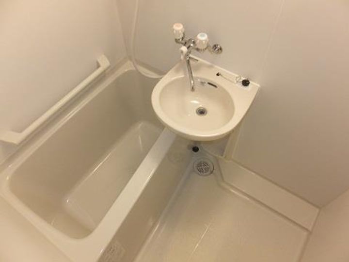 レオネクストアルタイル106の風呂