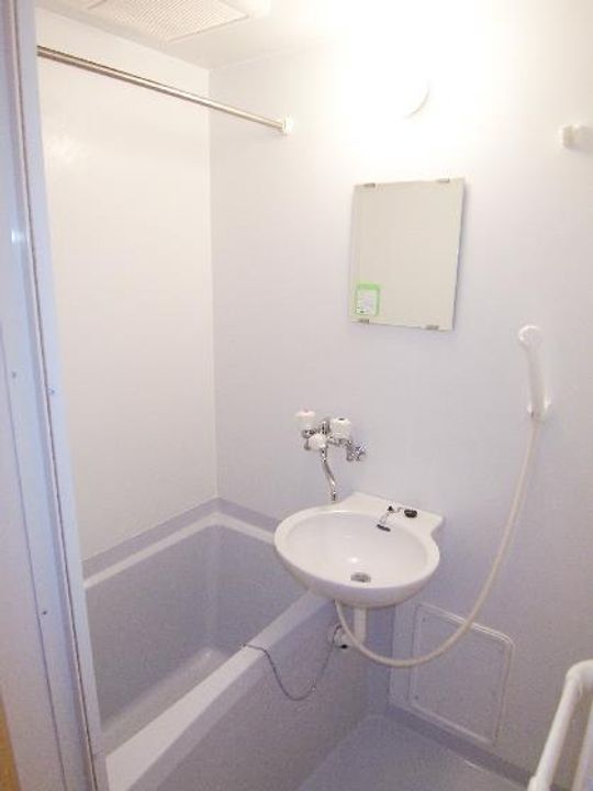 レオパレスとら110の風呂