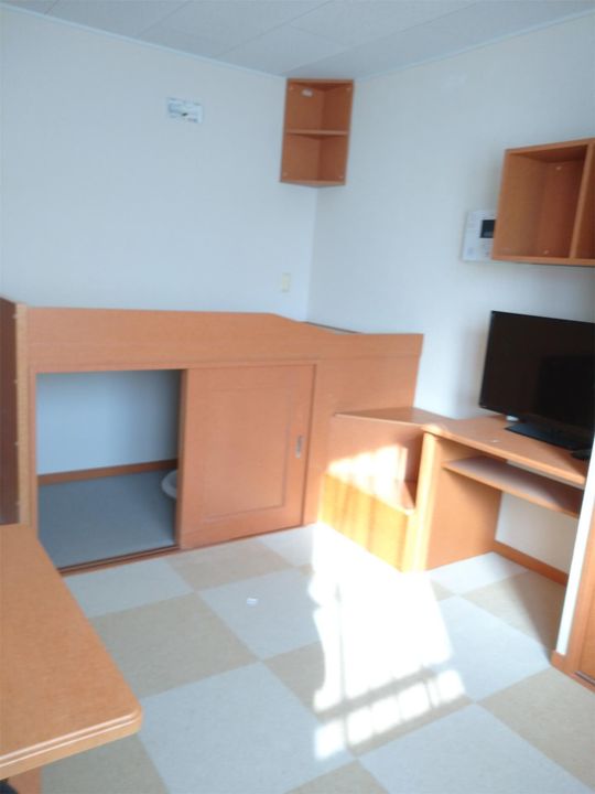 レオパレスベガ102の居間